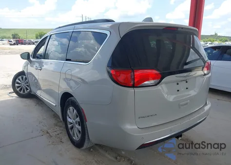 2017 Chrysler Pacifica Touring-L from USA, damaged, VIN 2C4RC1BGXHR607796